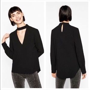 ✨EUC✨ ZARA choker neck bishop sleeve sz M